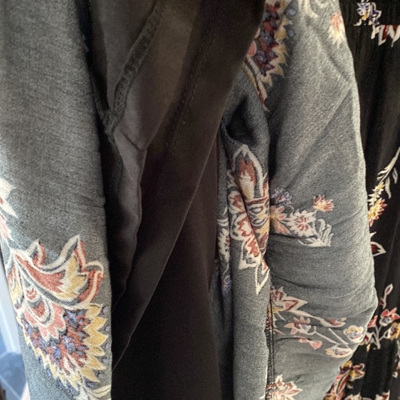 Maxi Floral Dress - Picture 3 of 6